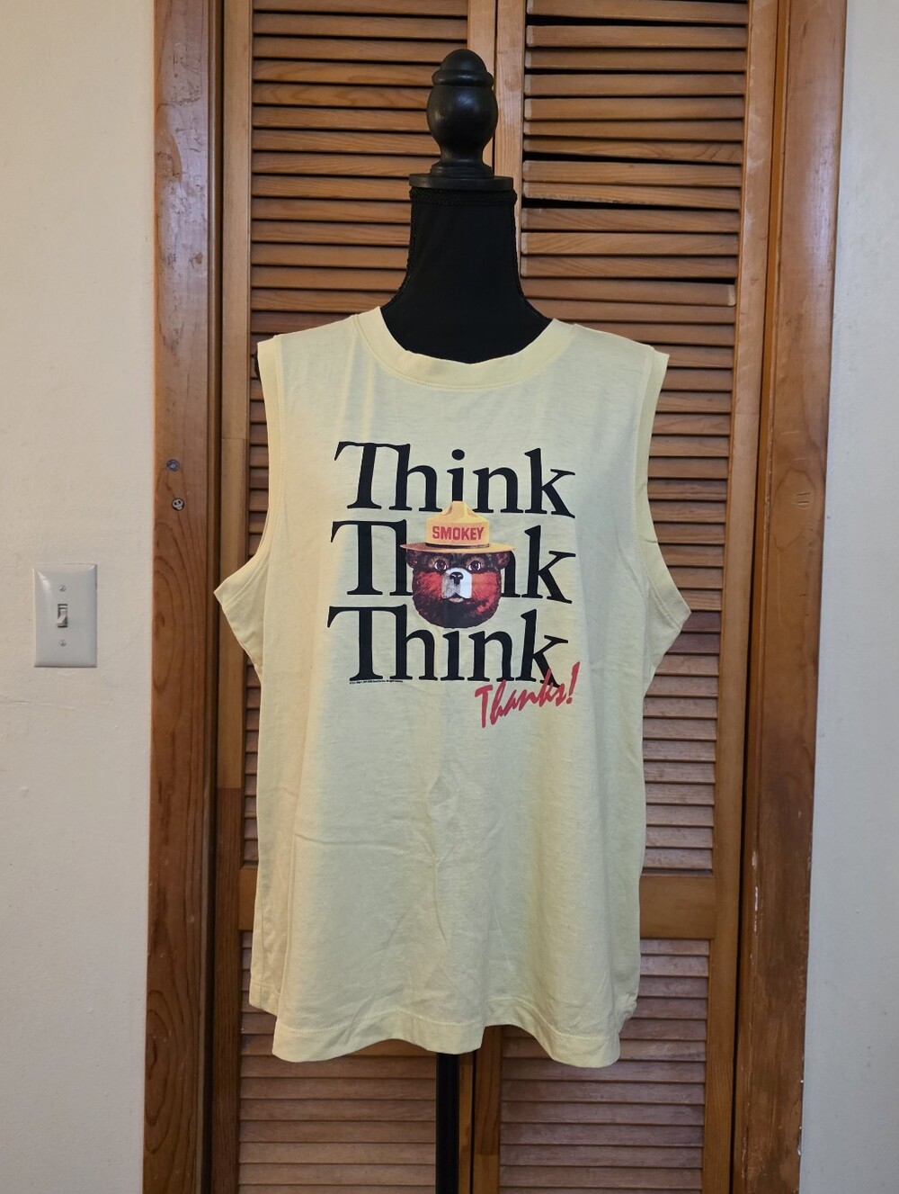NWOT Old Navy Women's Pop-Culture Graphic Tee Size XL